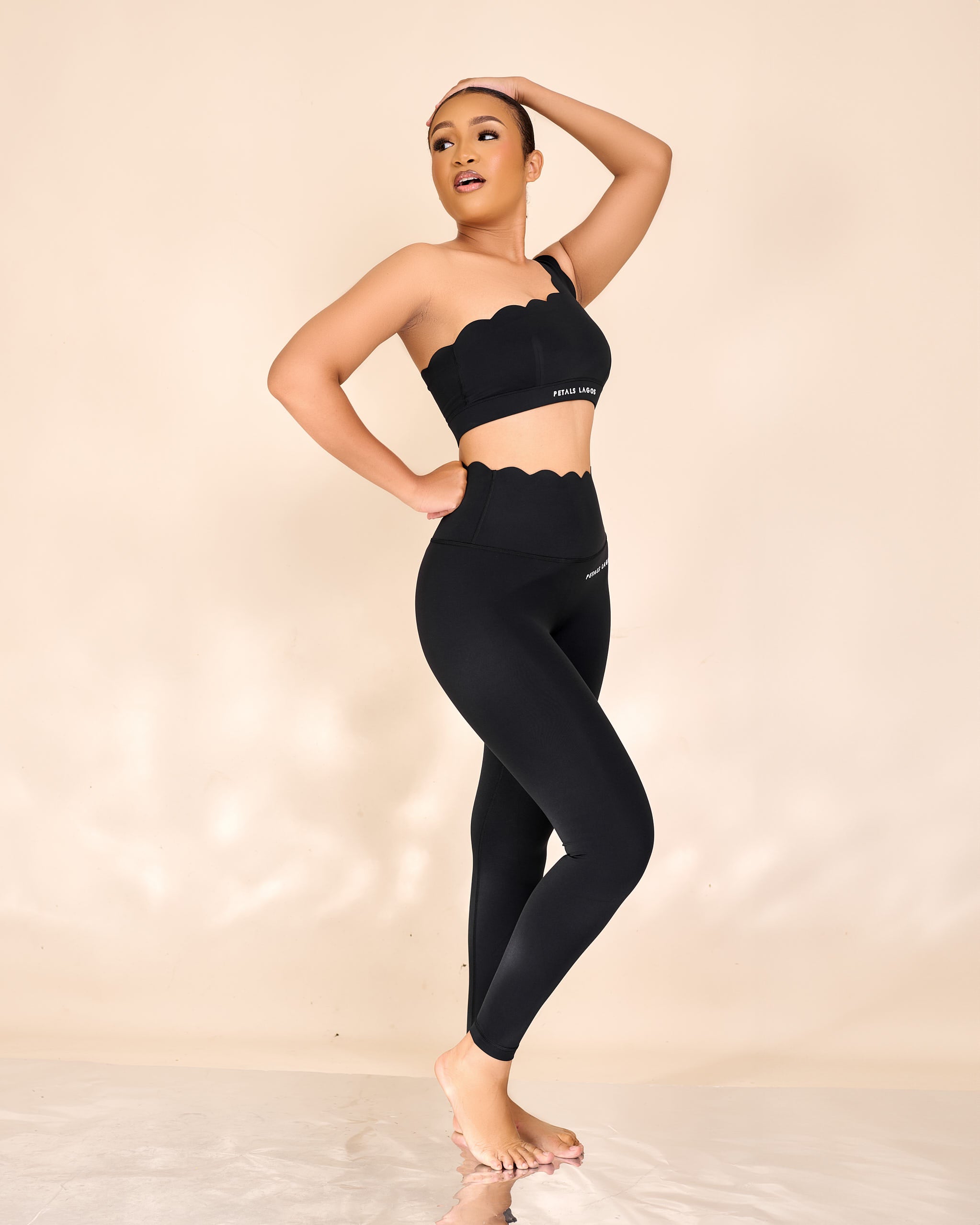Akayda Monostrap Scalloped Hem Detailed Leggings Set