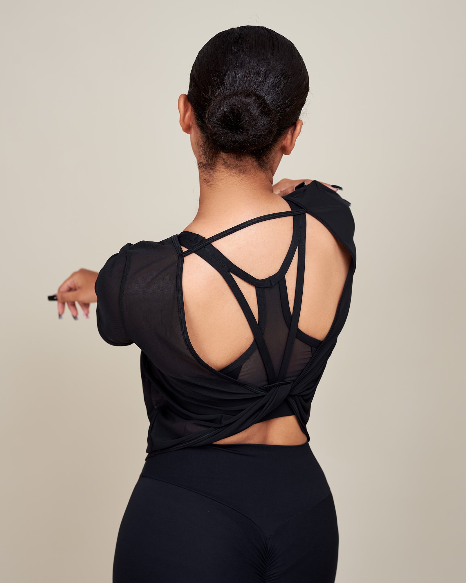 Kiki Mesh Twist Detailed Top