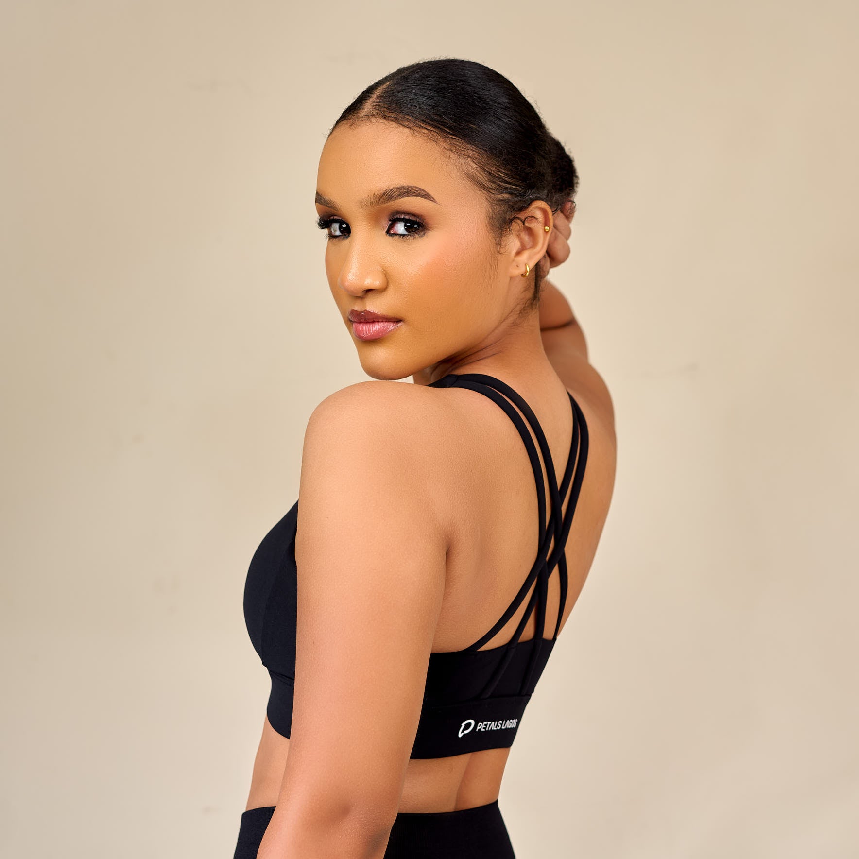 Odella Zip-up Contour Crisscross Sport Bra