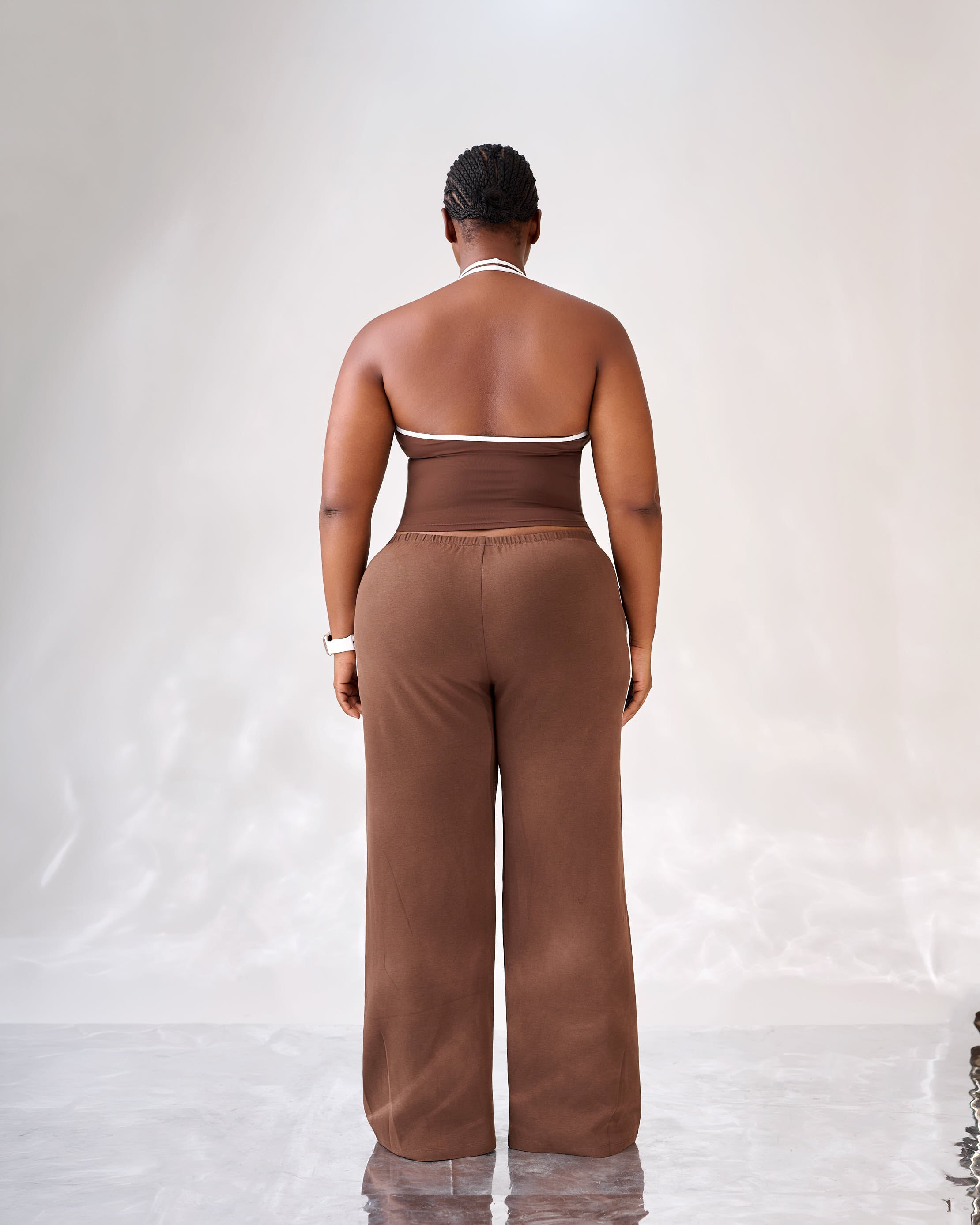 The Tèmí Halter Jogger Set