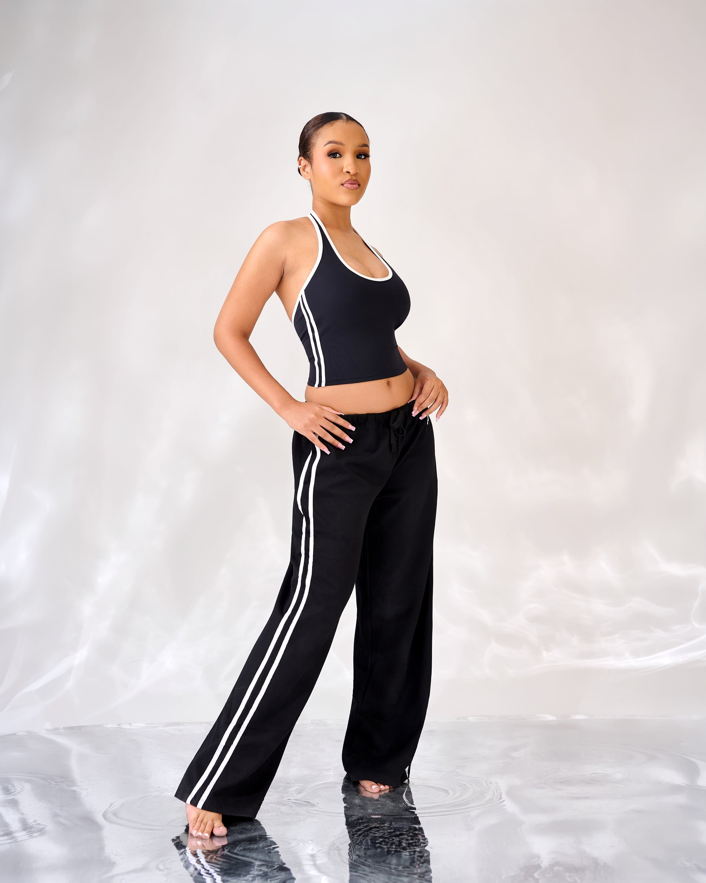 The Tèmí Halter Jogger Set