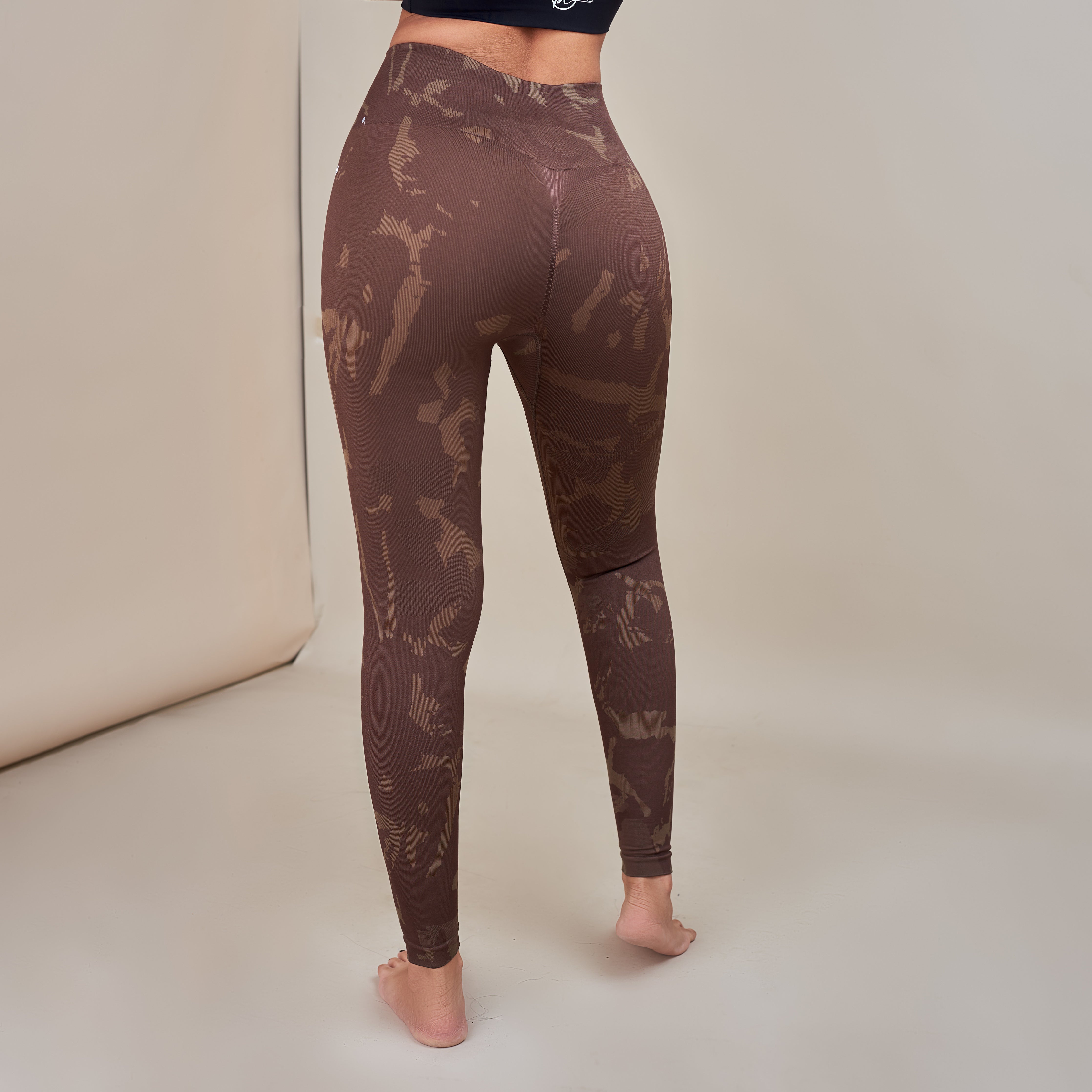 Kiana Abstract Super Firm Contour Leggings