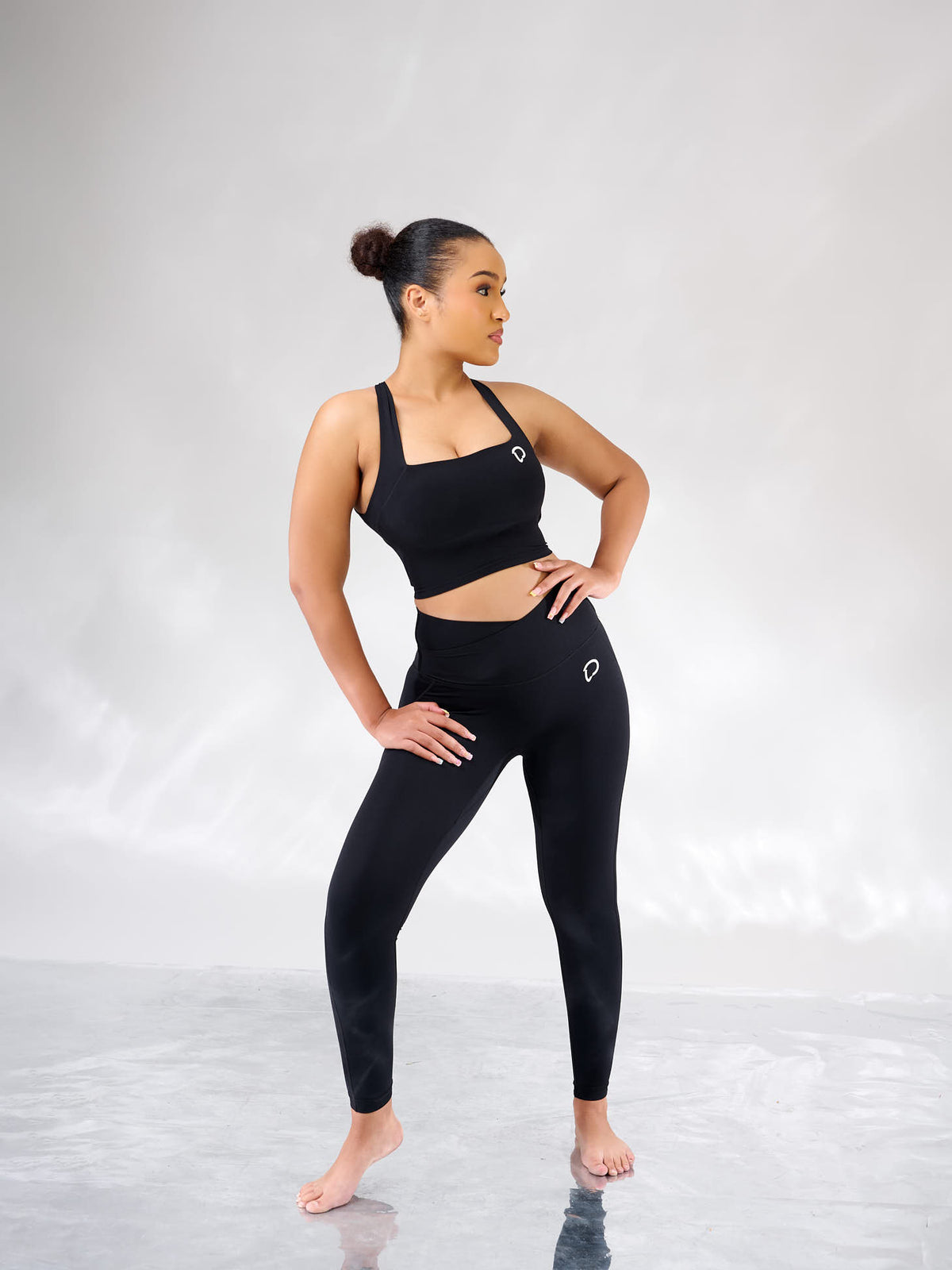 Akudo Crossback Leggings Set