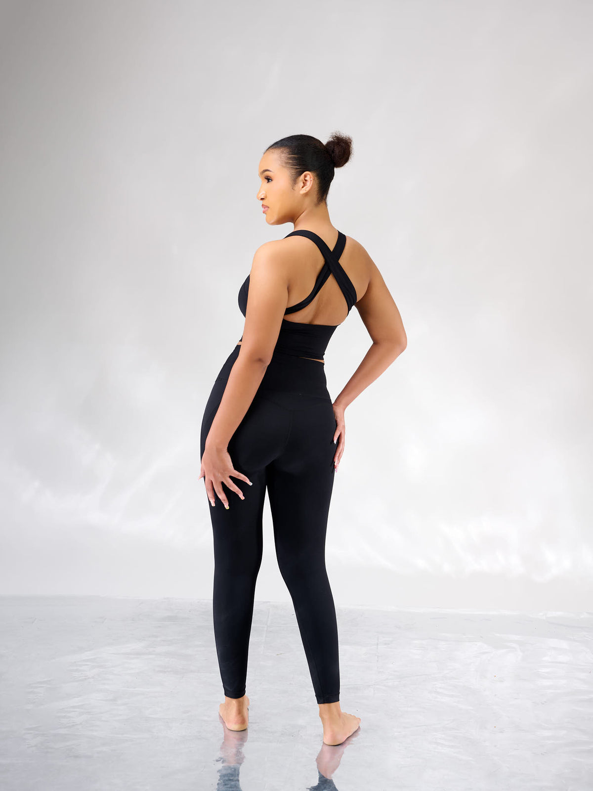 Akudo Crossback Leggings Set