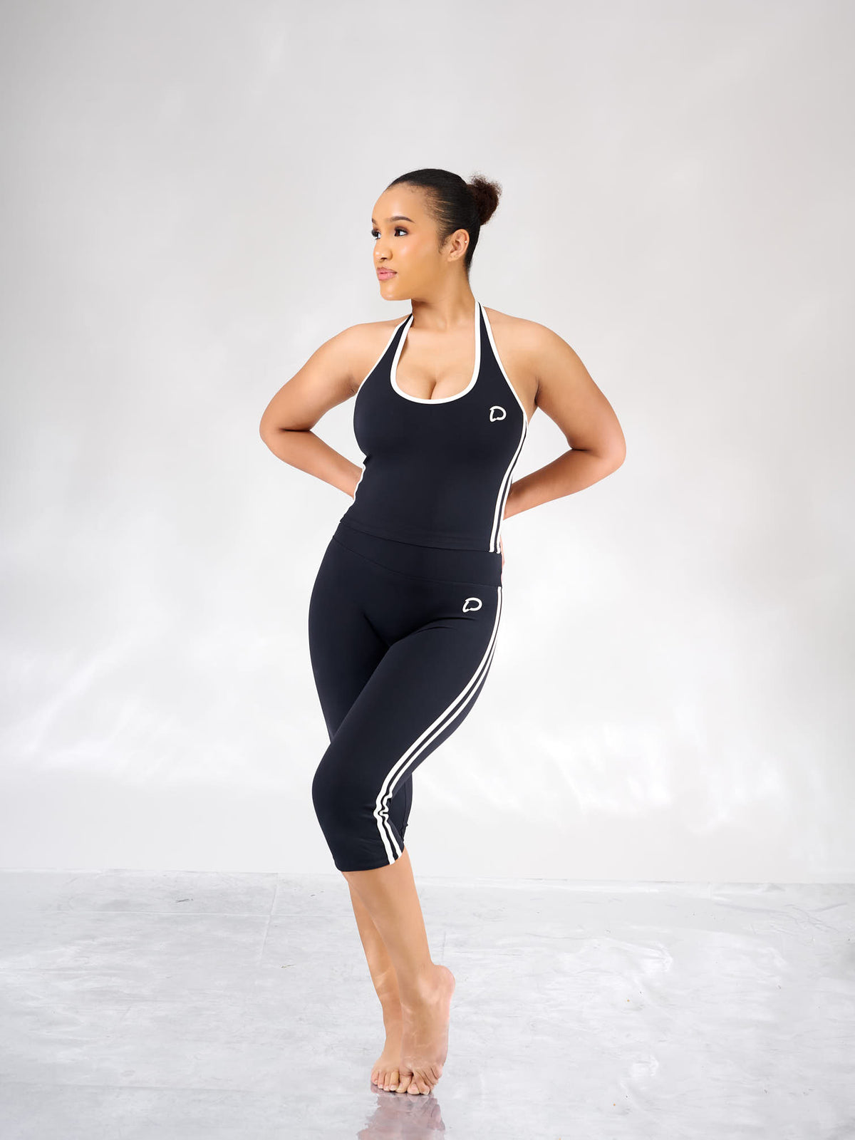 Ugomma Contrast Capri Set