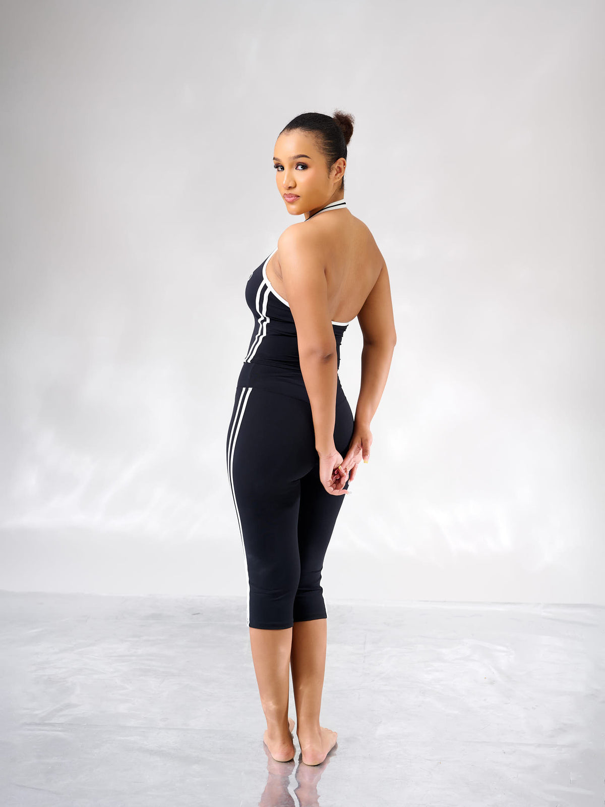 Ugomma Contrast Capri Set