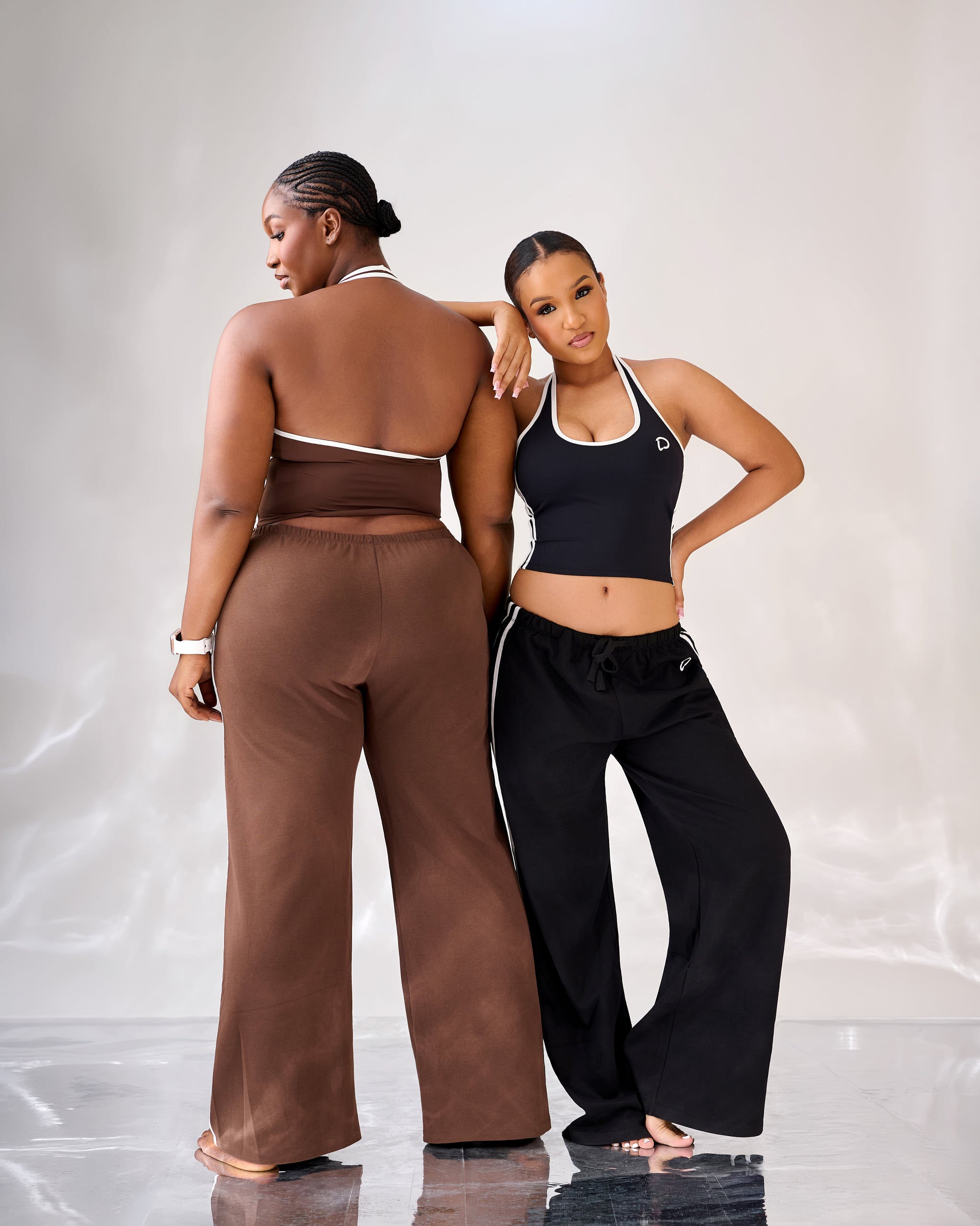 The Tèmí Halter Jogger Set
