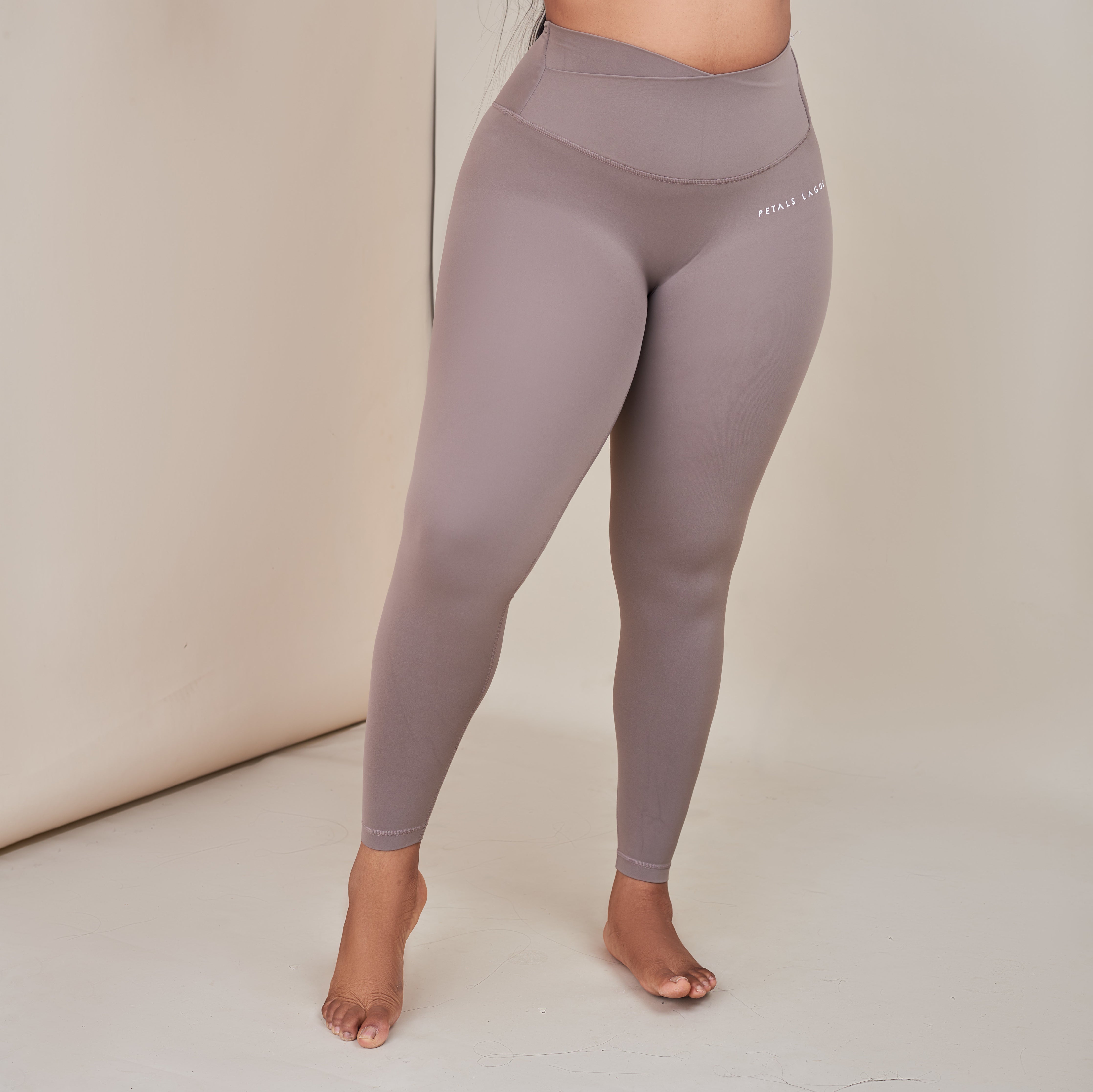 Amira Crisscross Seamless Leggings