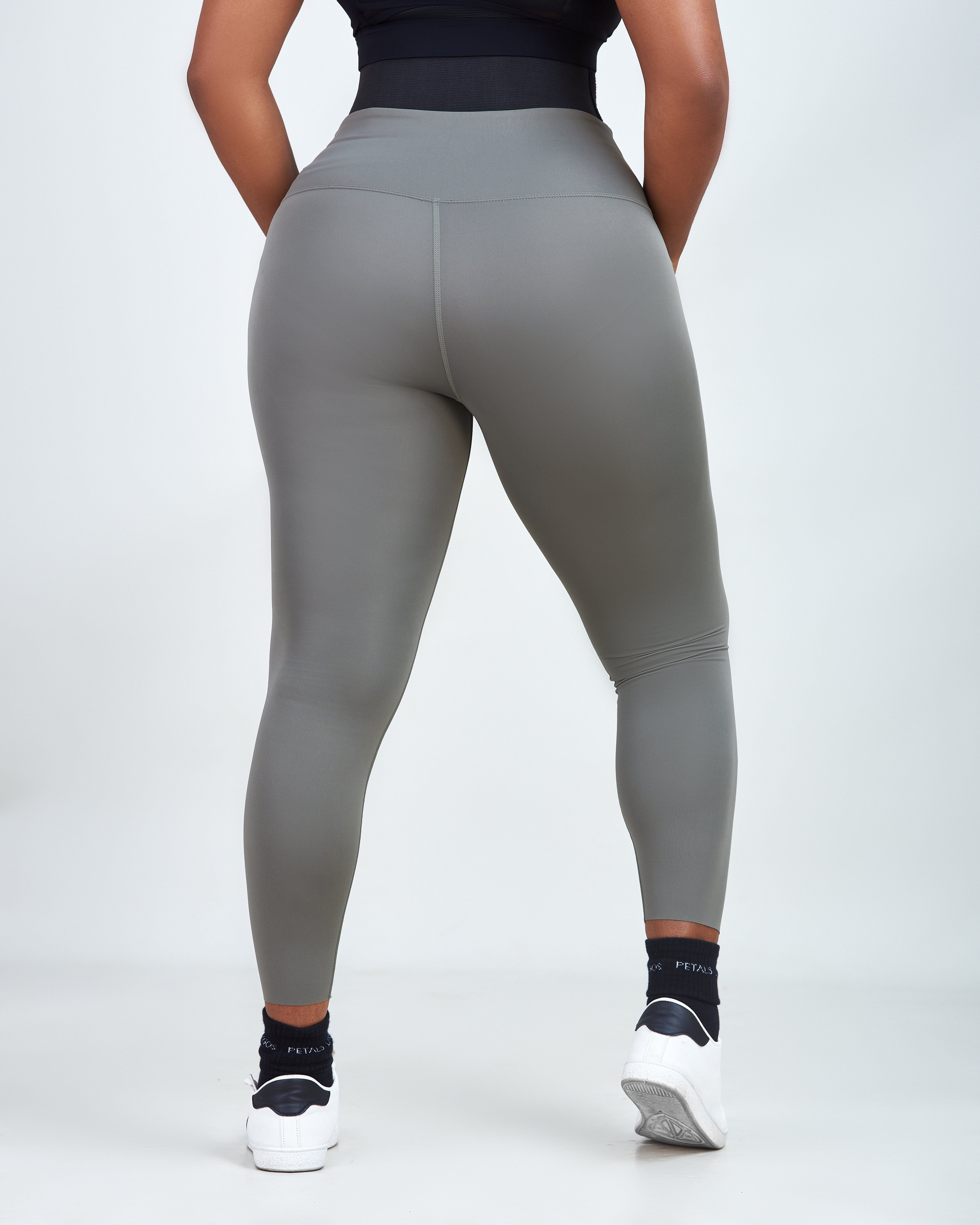 Amira Crisscross Seamless Leggings